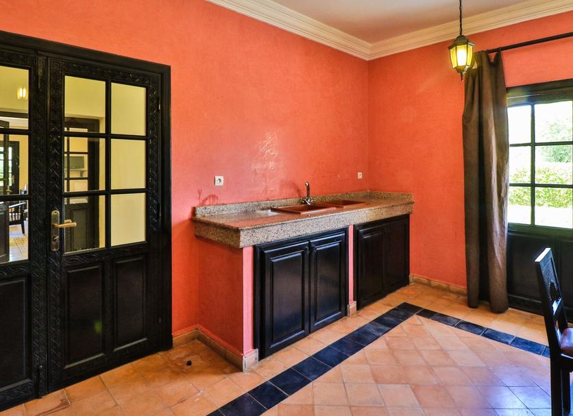 Kitchen Photo