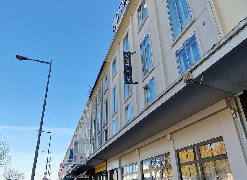 Building Photo