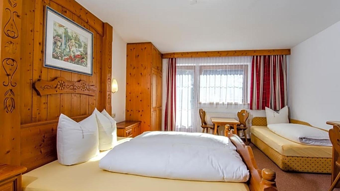 Hotel Garni Golfais