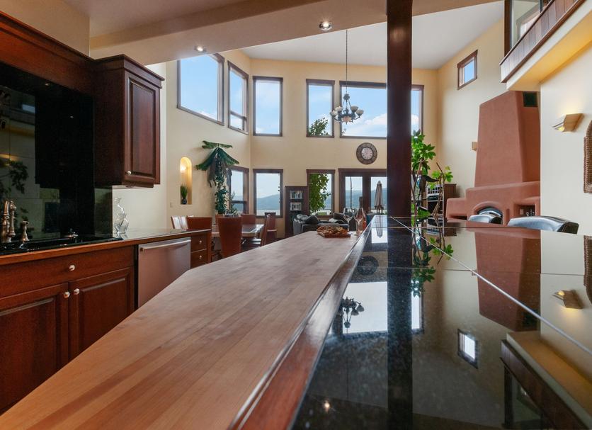 Kitchen Photo
