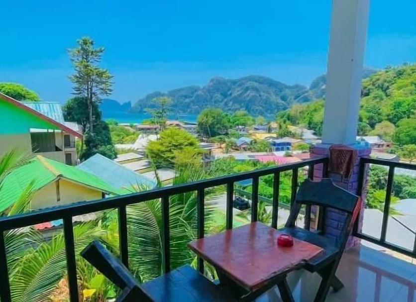 Balcony Photo