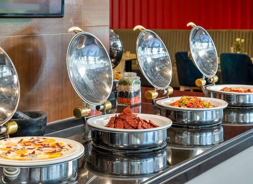Buffet Photo