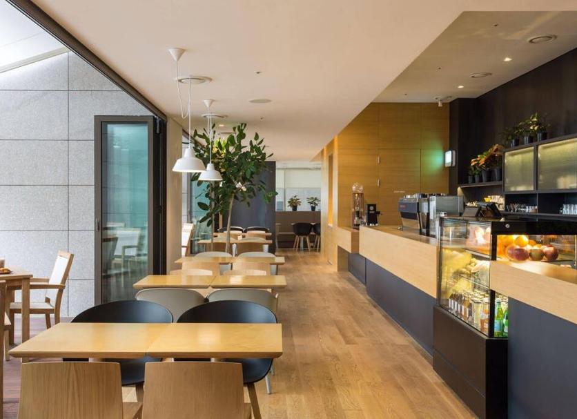 Restaurant Photo