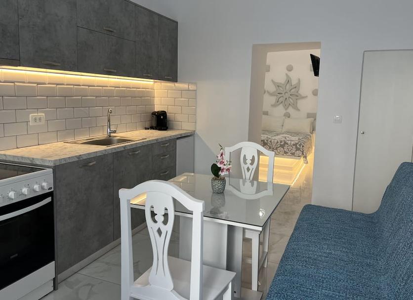 Kitchen Photo