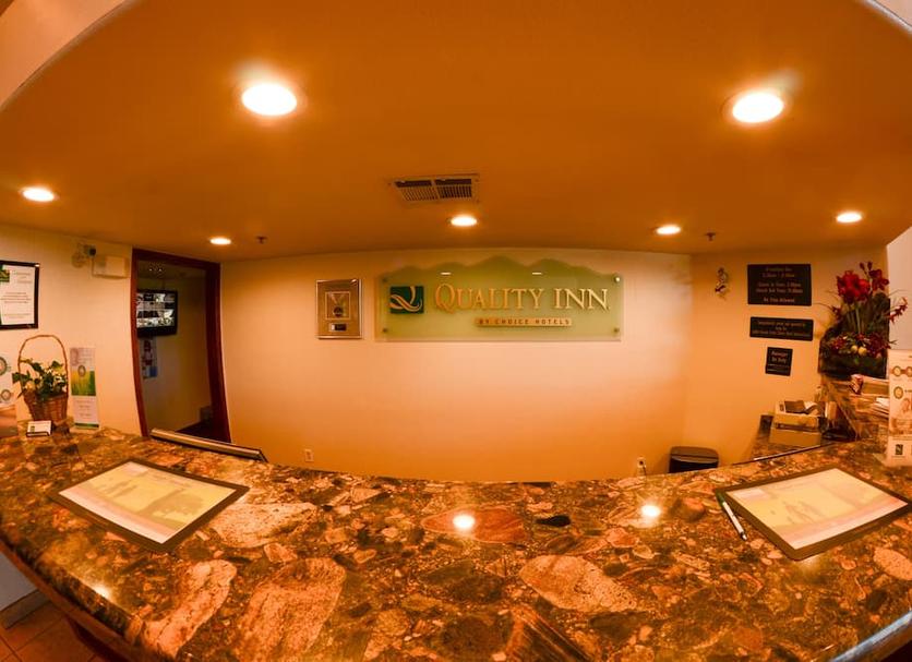 Front desk Photo