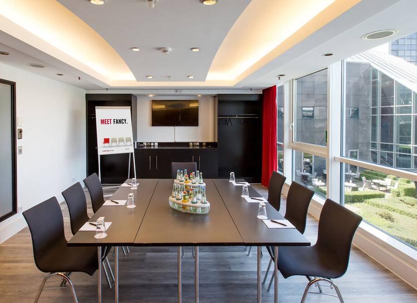 Conference room Photo