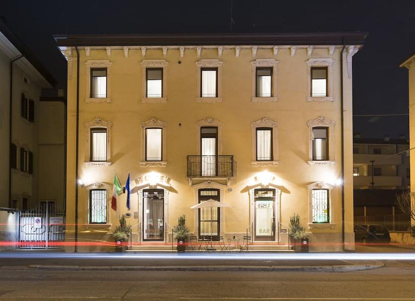 Building Photo