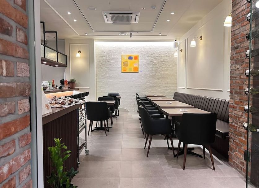 Dining room Photo
