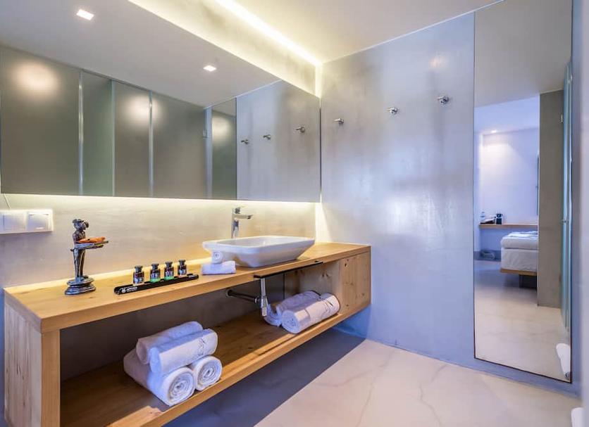 Bathroom Photo
