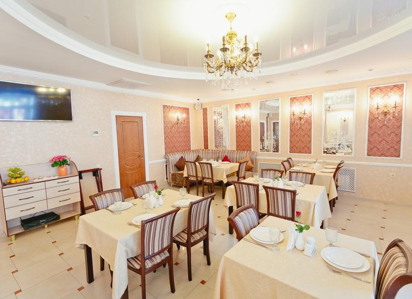 Restaurant Photo