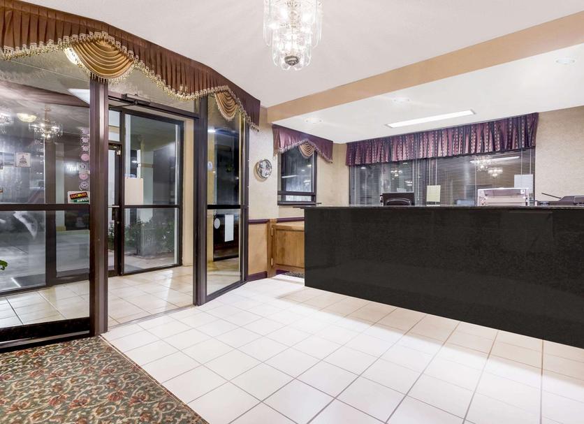 Front desk Photo