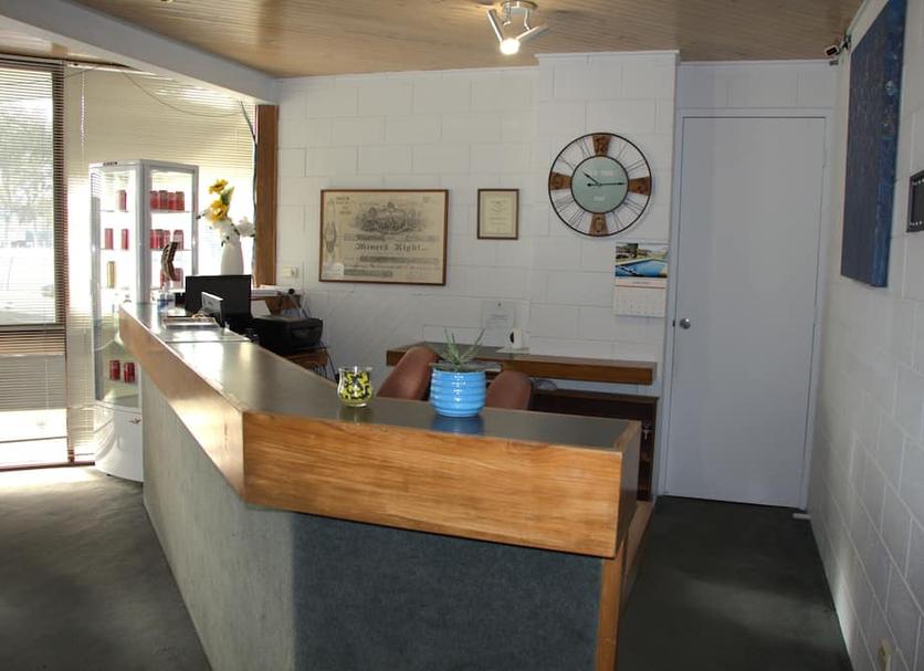Front desk Photo