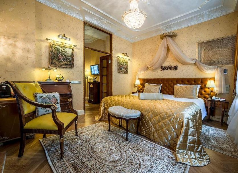 Bedroom Photo