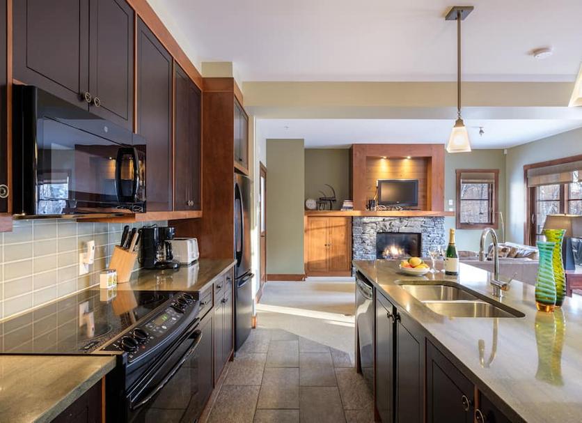 Kitchen Photo
