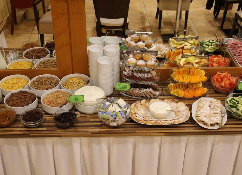 Buffet Photo