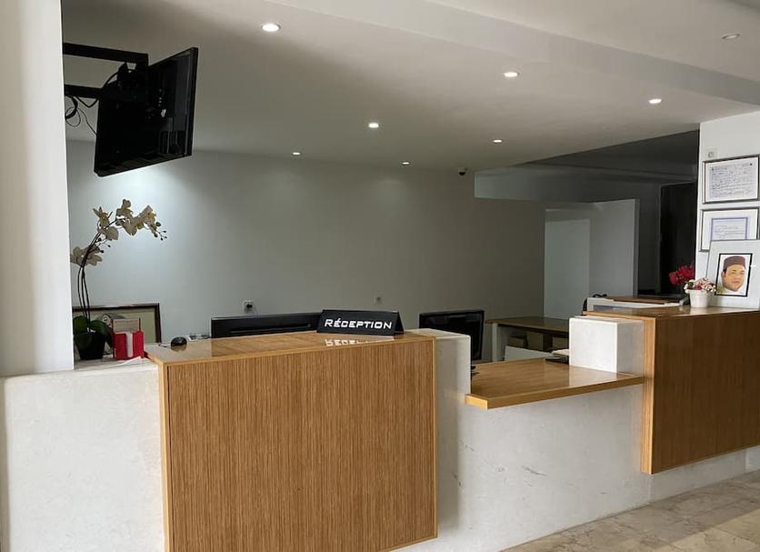 Front desk Photo