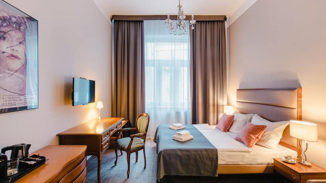 Aparthotel Old Town