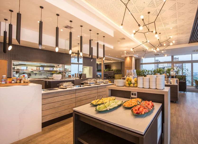 Buffet Photo