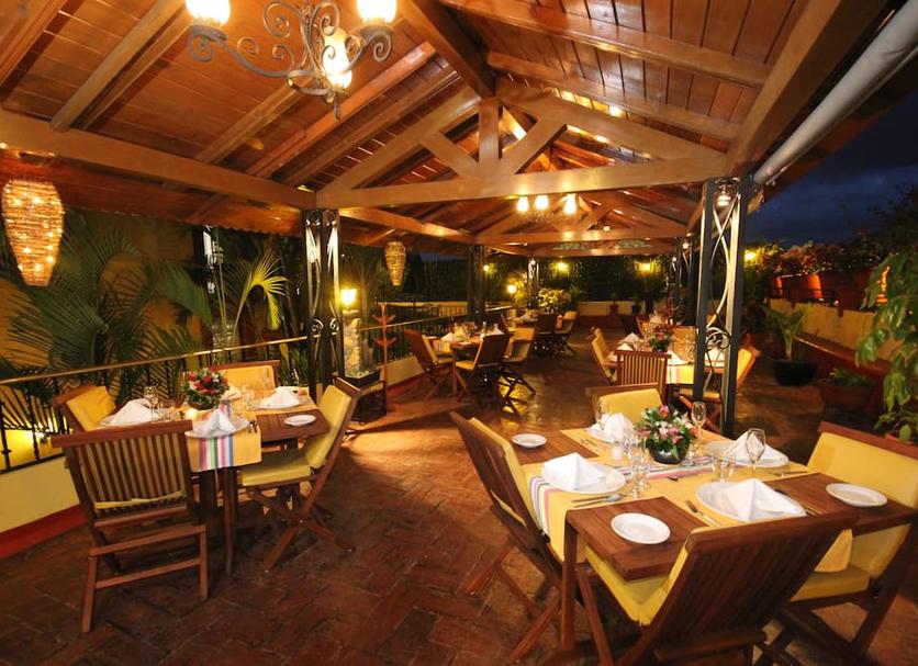 Restaurant Photo