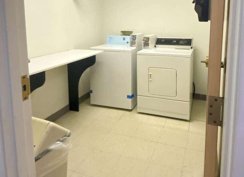 Laundry facility Photo