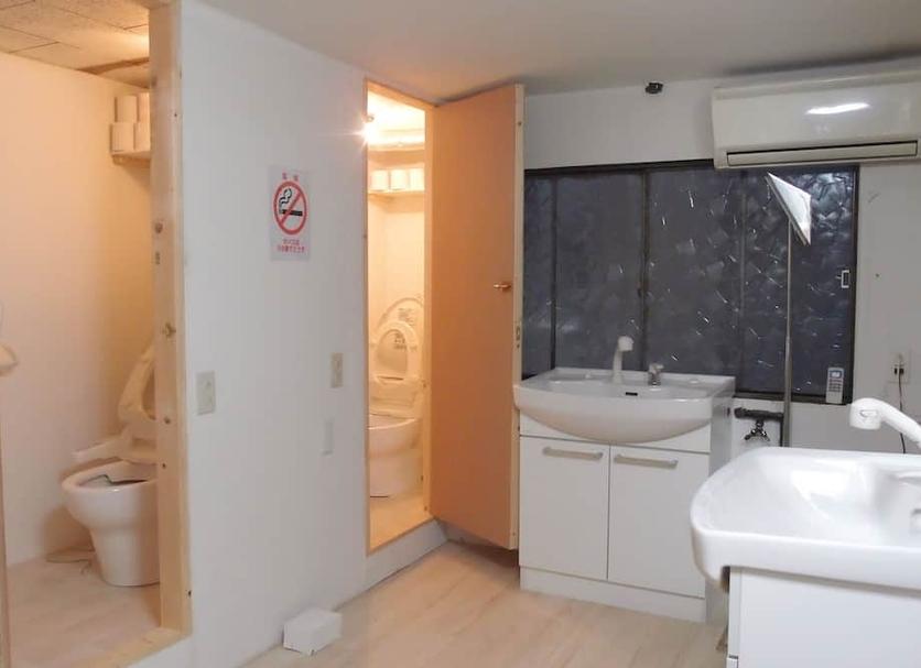 Bathroom Photo