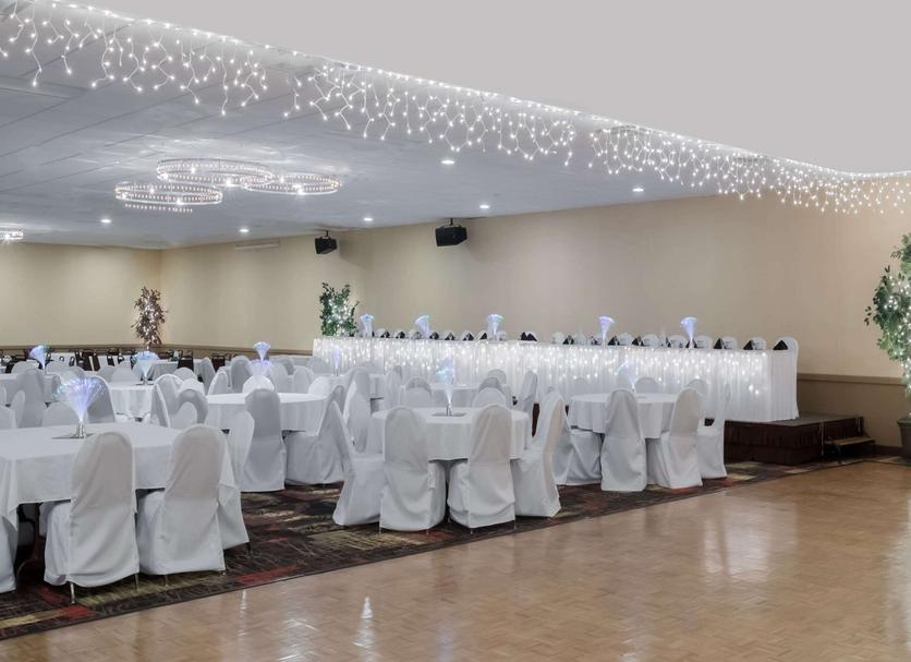 Banquet hall Photo