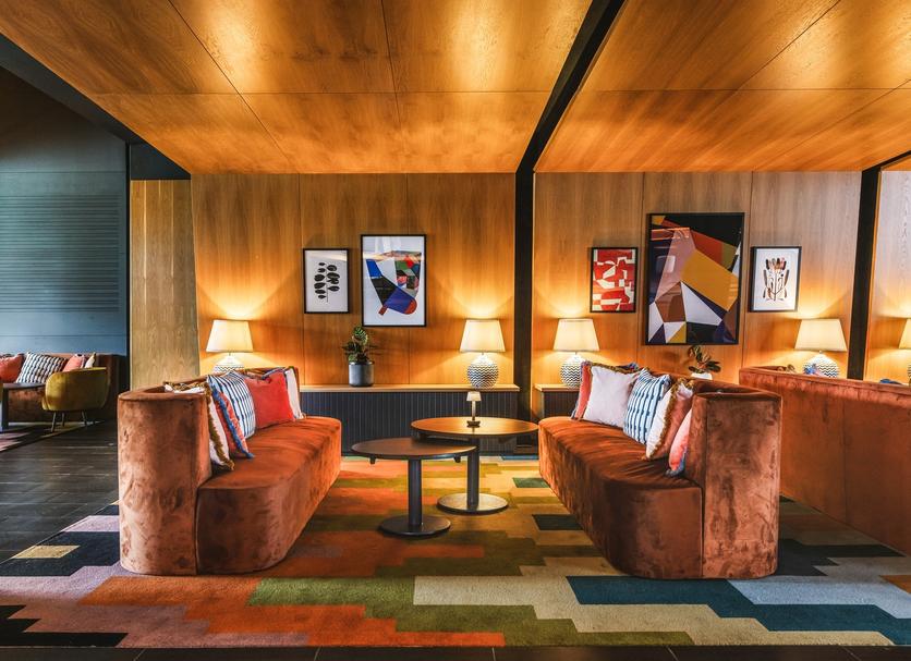 Lounge Photo