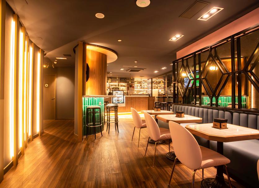 Restaurant Photo