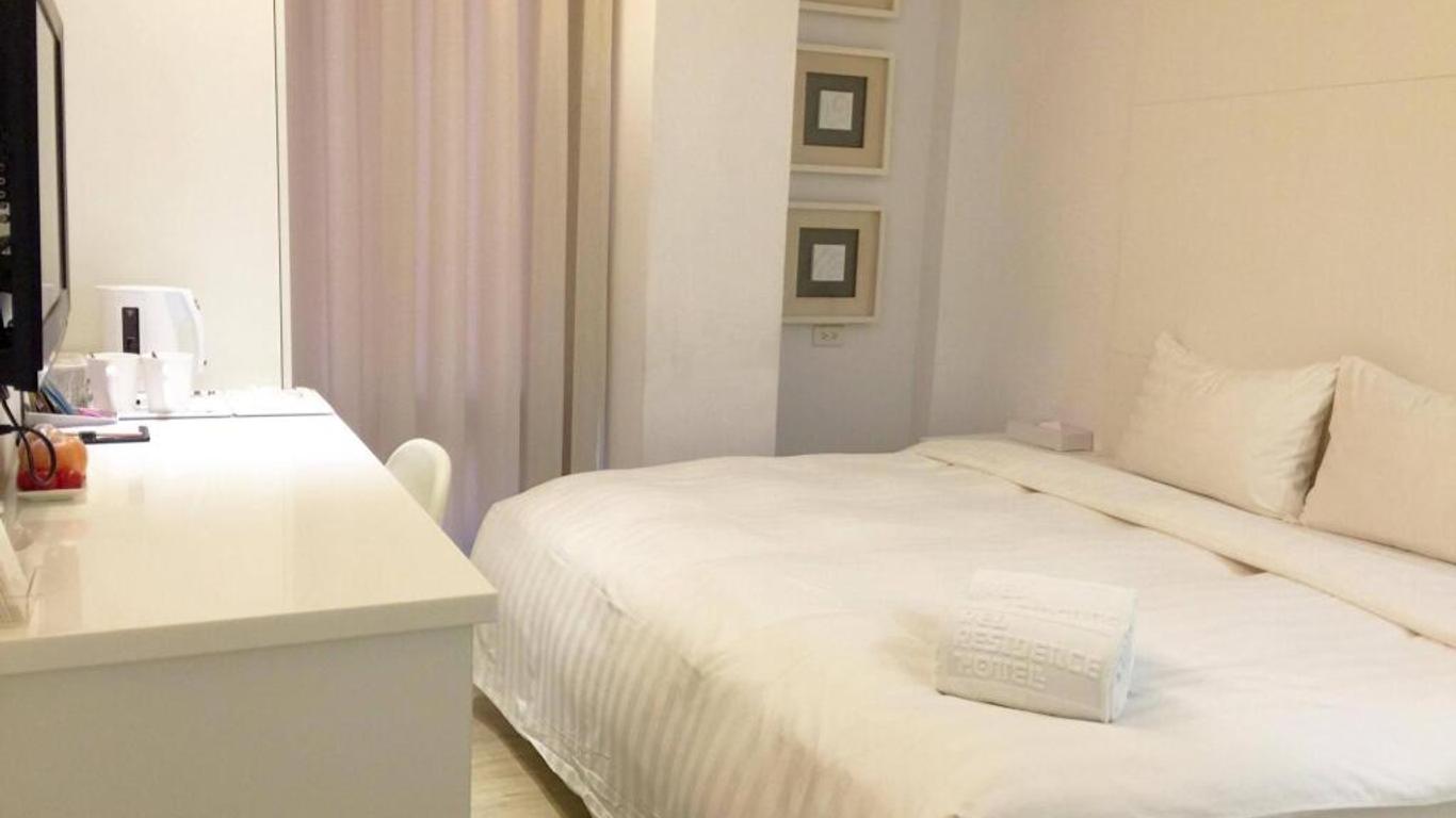 Red Residence Hotel