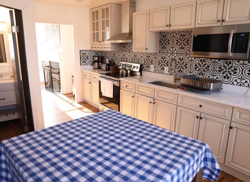 Kitchen Photo