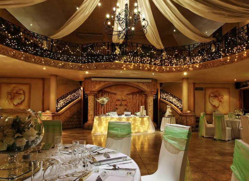 Banquet hall Photo