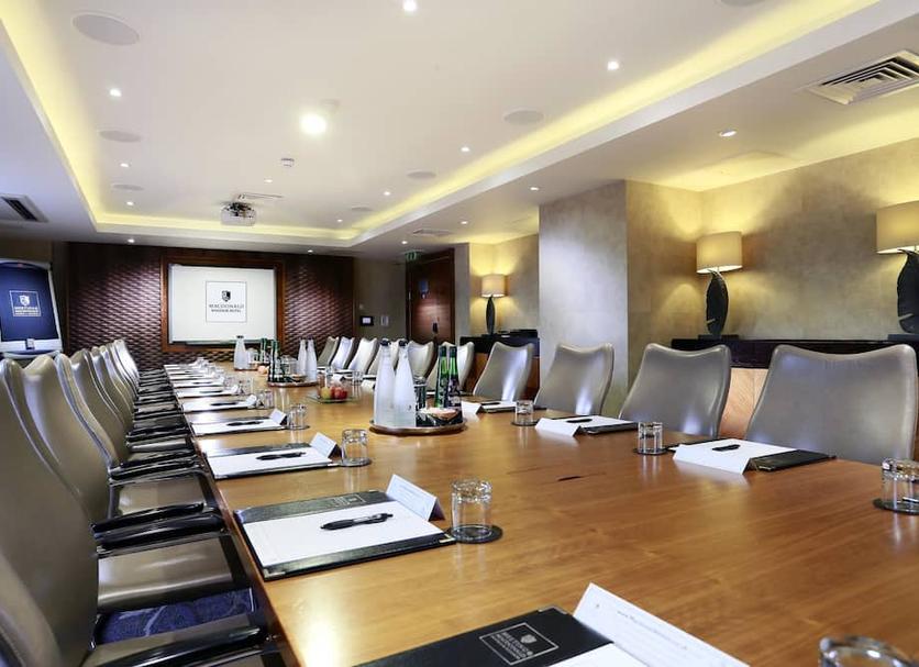 Conference room Photo