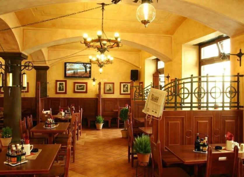 Restaurant Photo
