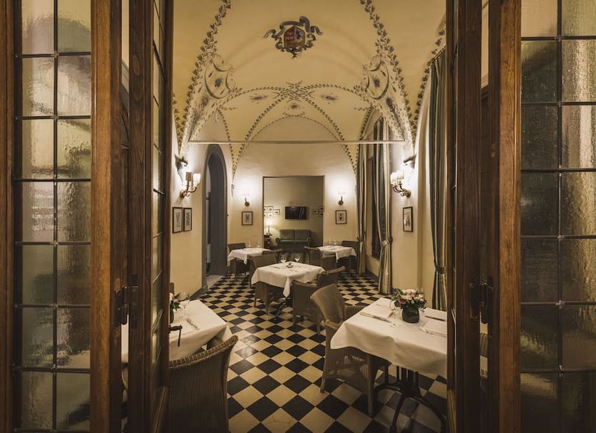 Restaurant Photo