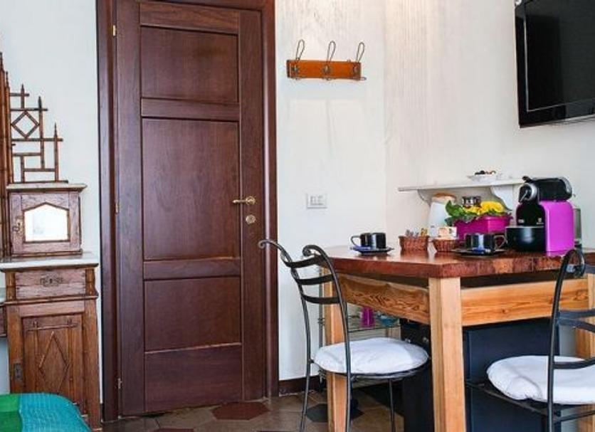 Dining room Photo