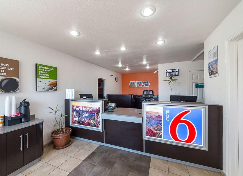 Front desk Photo