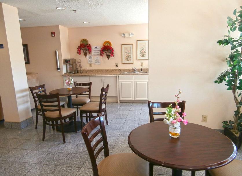Dining room Photo