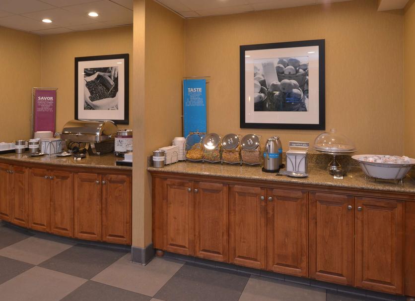 Buffet Photo