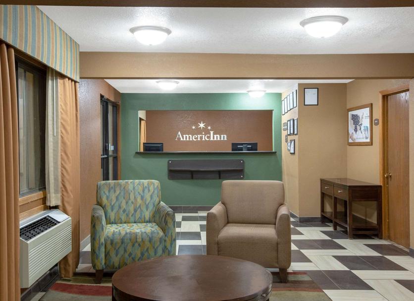 Front desk Photo