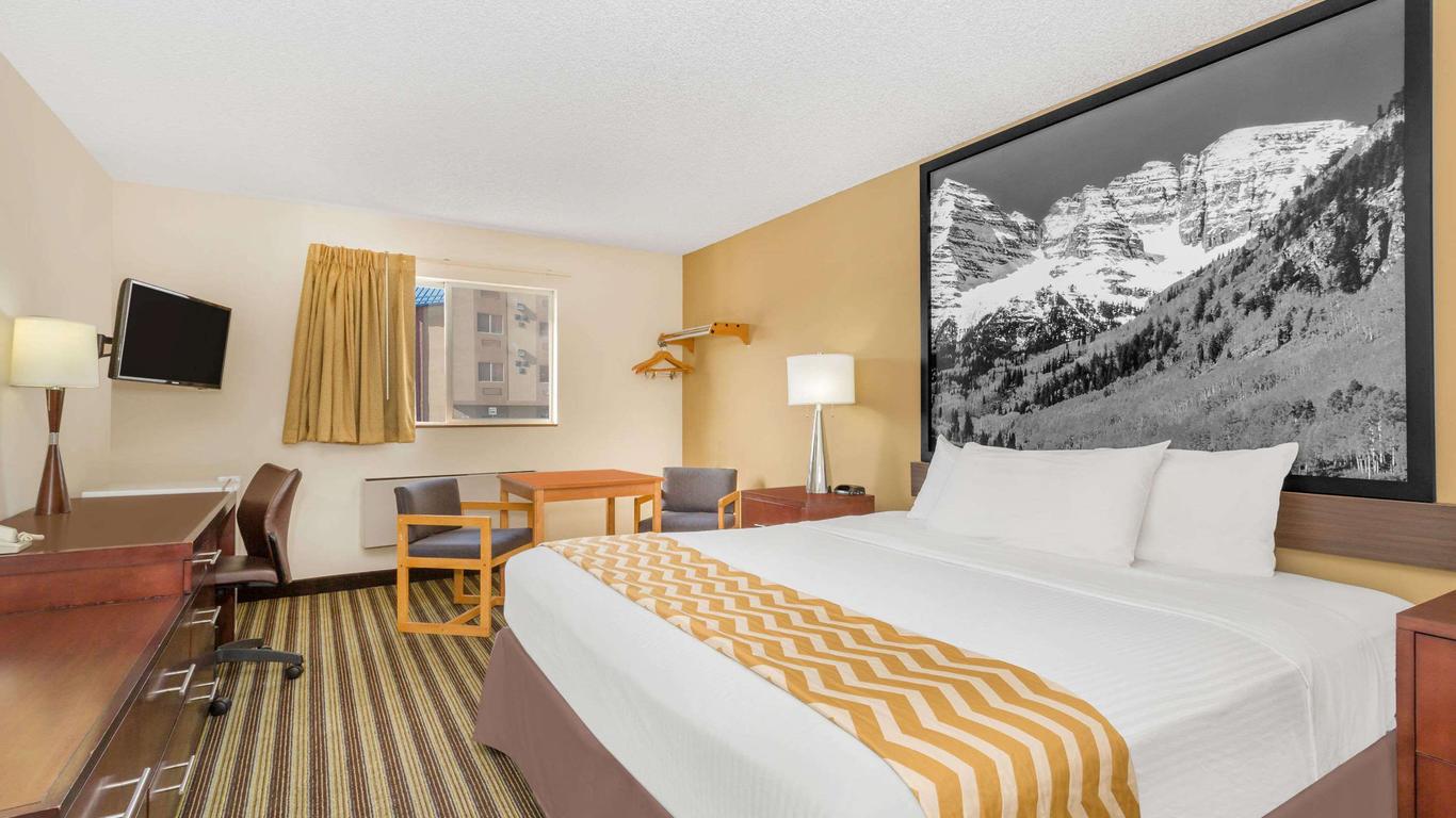 Travelodge by Wyndham Loveland/Fort Collins Area