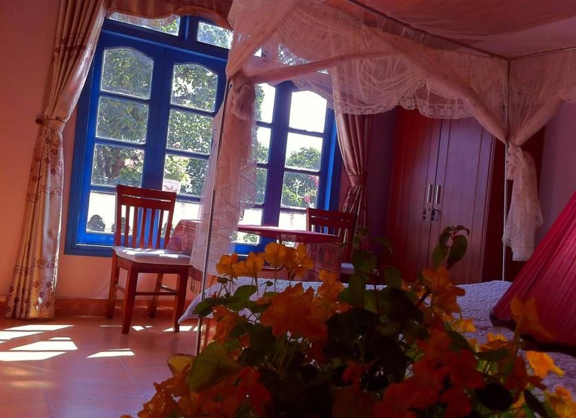 Dining room Photo