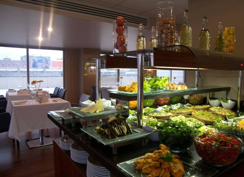 Buffet Photo