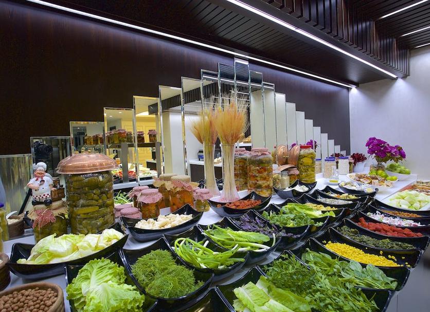 Buffet Photo