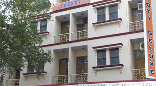 Hotel Jyoti Deluxe - New Delhi - Building