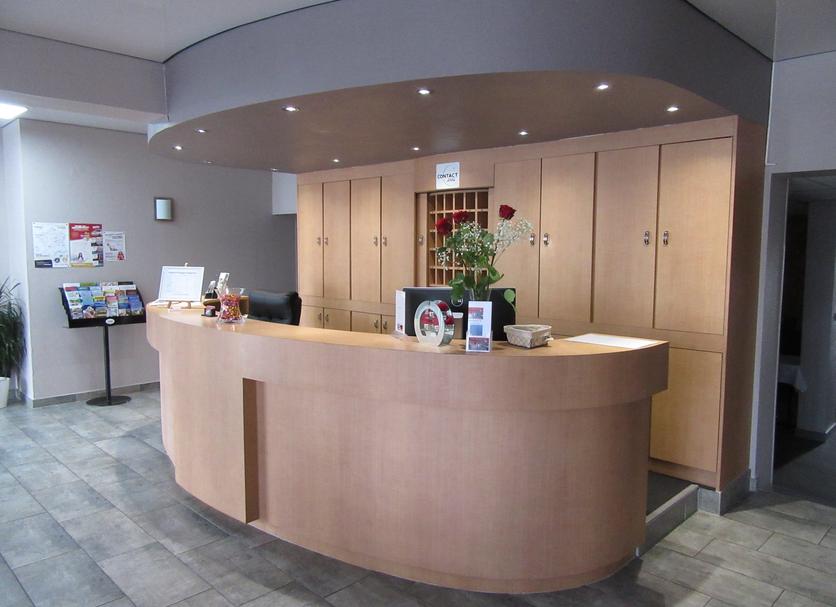 Front desk Photo