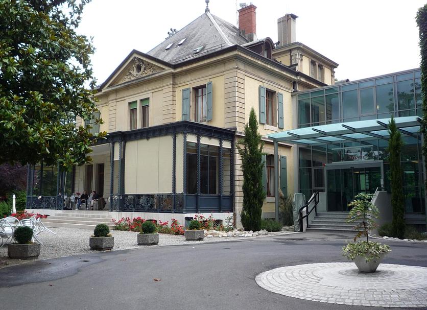 Building Photo