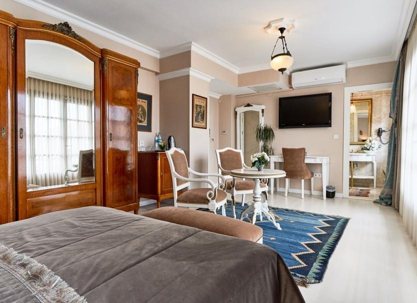 Bedroom Photo