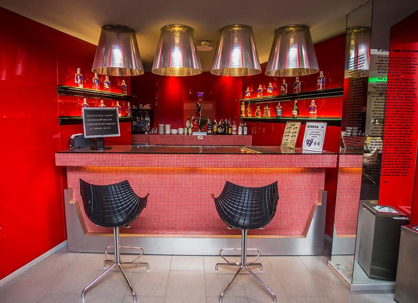 Bar Photo