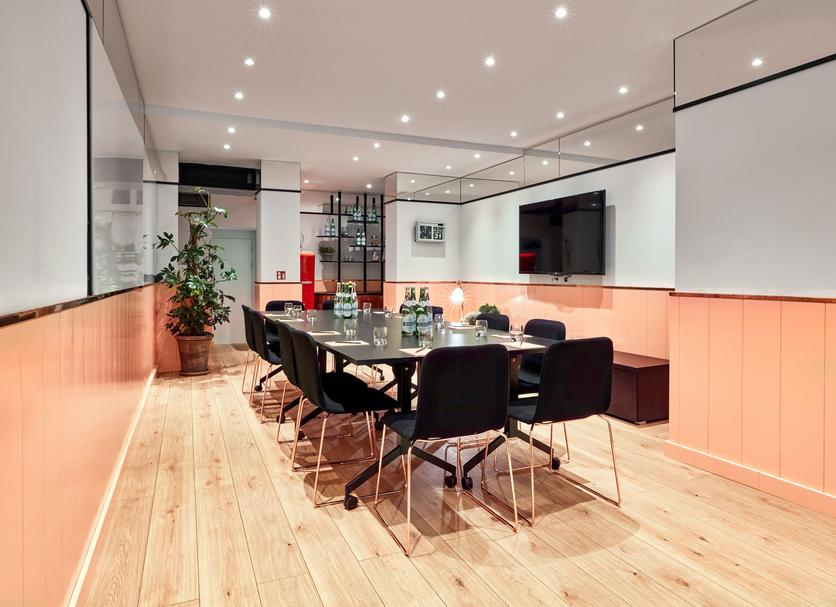 Conference room Photo