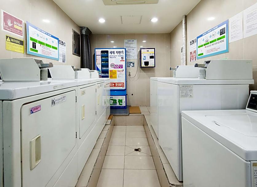 Laundry facility Photo